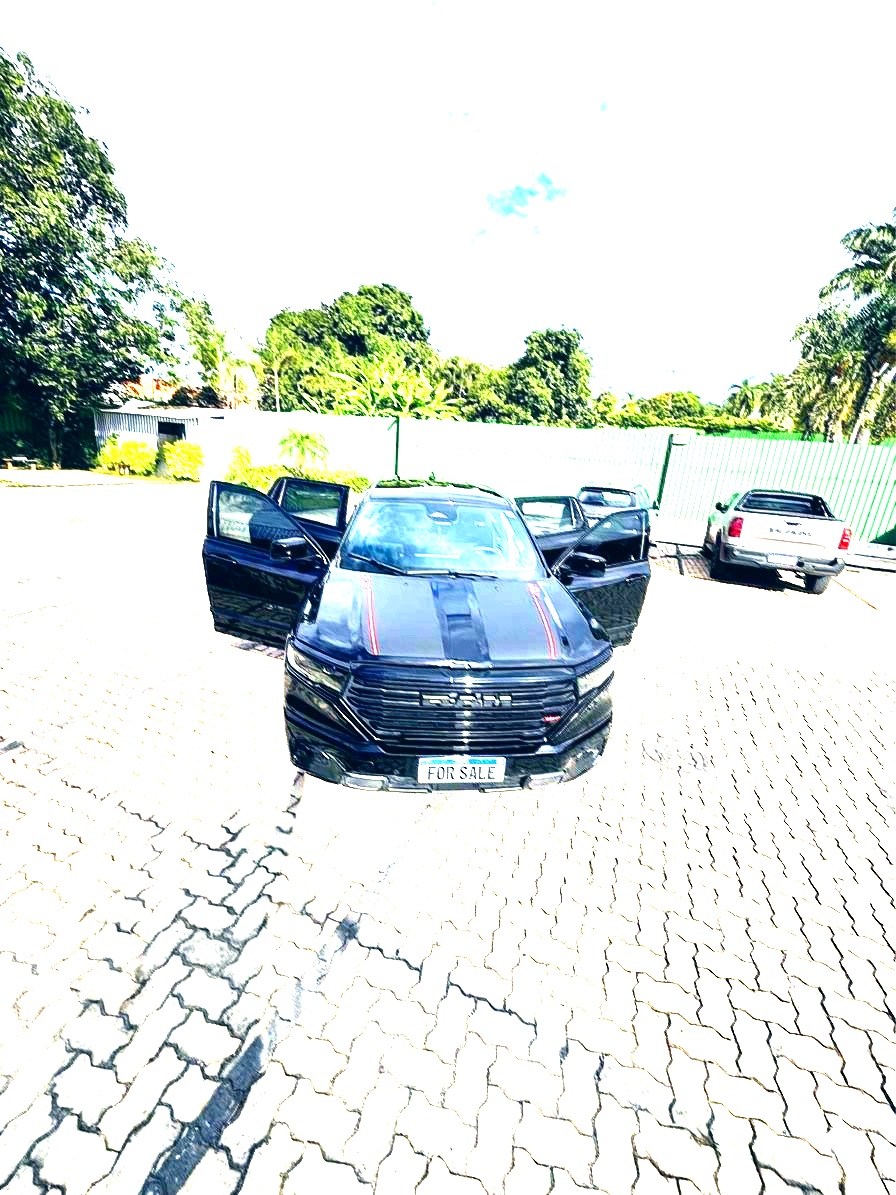 RAM Rampage R/T frente